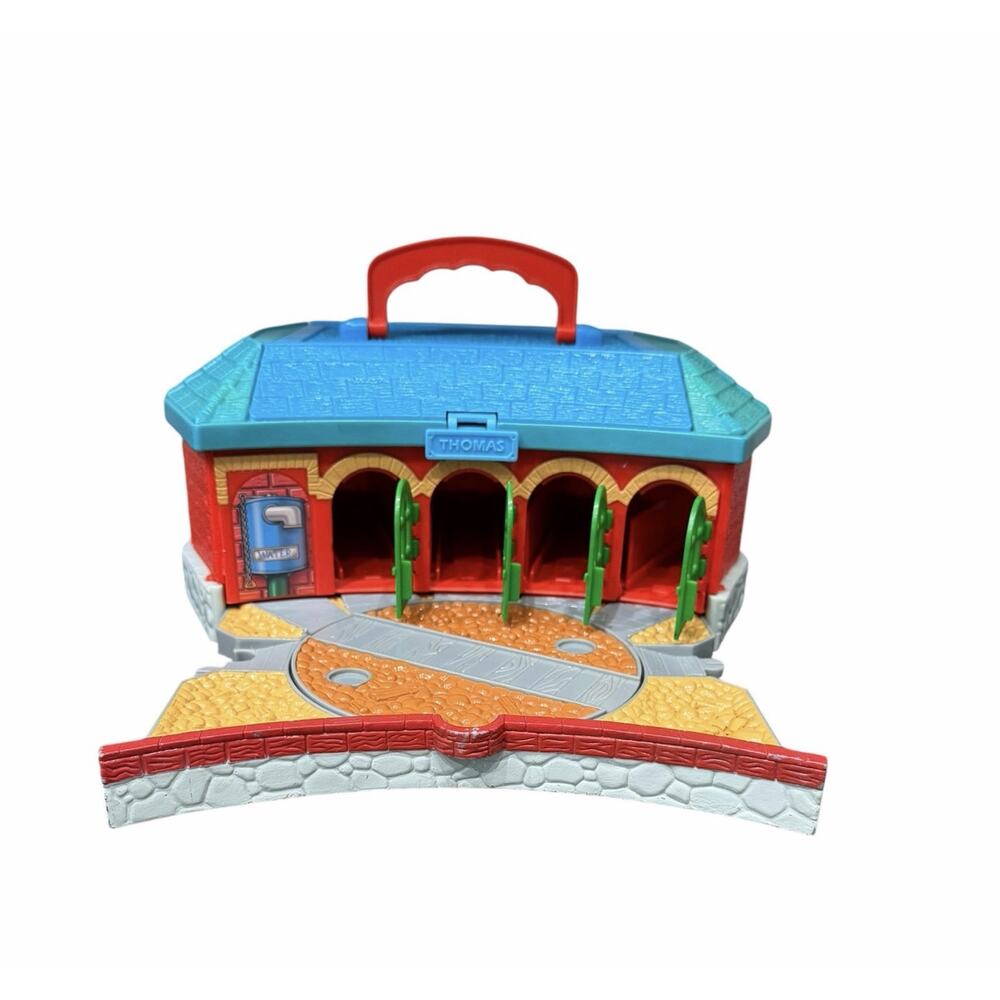 2002 Thomas Tank Engine Train Roundhouse Station Depot Take-A-Long Playset Case
